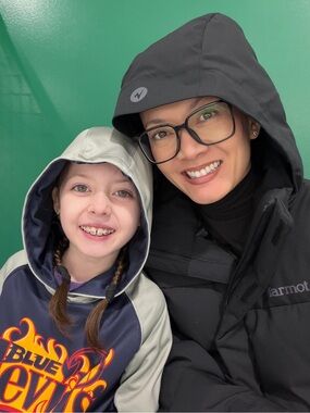 Meet your Poshers, Brenda and Dylan (mom and daughter duo)